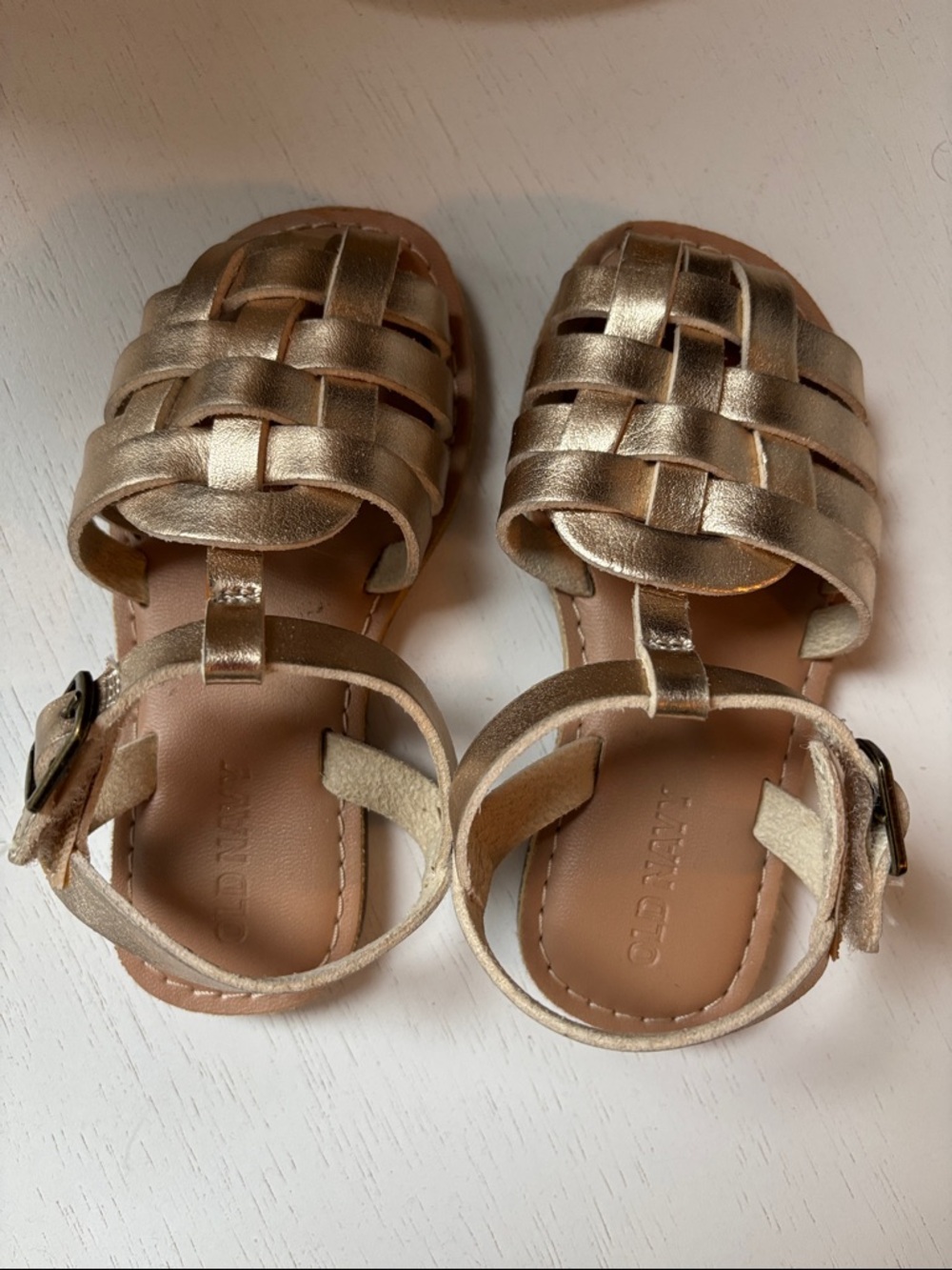 Old Navy Girls Metallic Gold Woven Strap Sandals - Picture 2 of 3